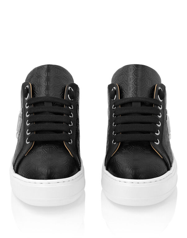 Nappa Leather Lo-Top Sneakers Monogram black