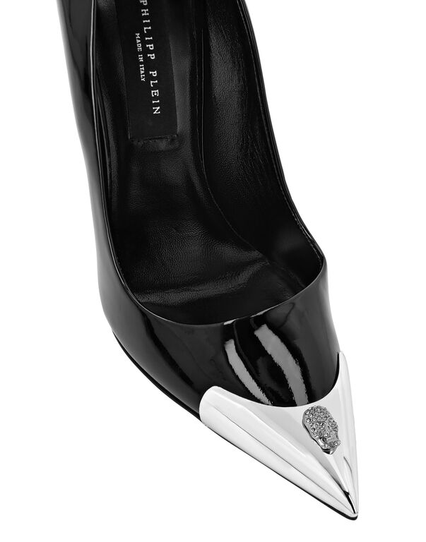 3268-patent-leather-decollete-hi-heels-skull-black-1.jpg