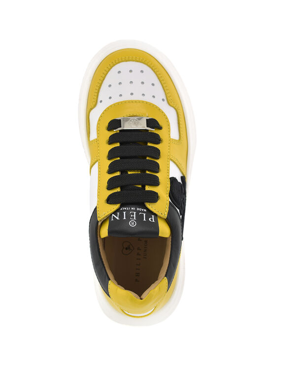 3561-sneakers-box-sole-lace-embroidery-skull-yellow-white-1.jpg