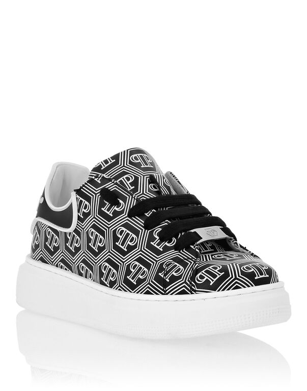 Leather Lo-Top Sneakers Monogram black / white