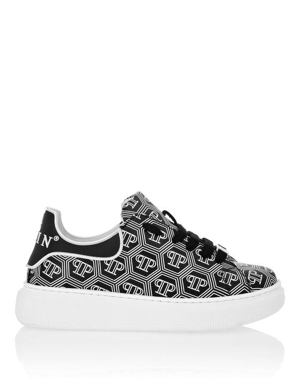 3574-leather-lo-top-sneakers-monogram-black-white-1.jpg