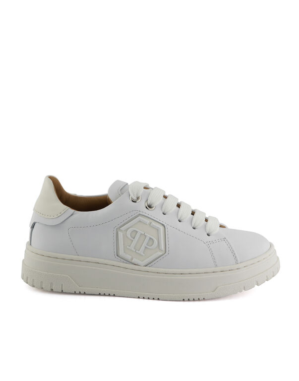 Leather Lo-Top Sneakers Hexagon white