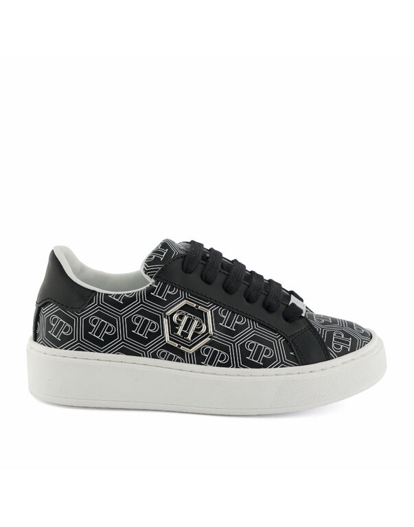 Leather Lo-Top Sneakers Hexagon Monogram black / white