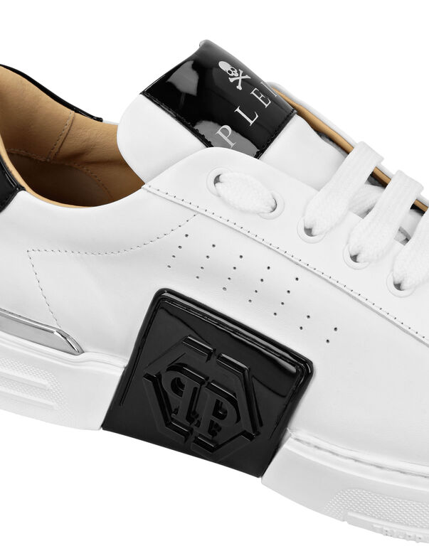 3639-lo-top-leather-sneakers-phantom-kick-white-1.jpg