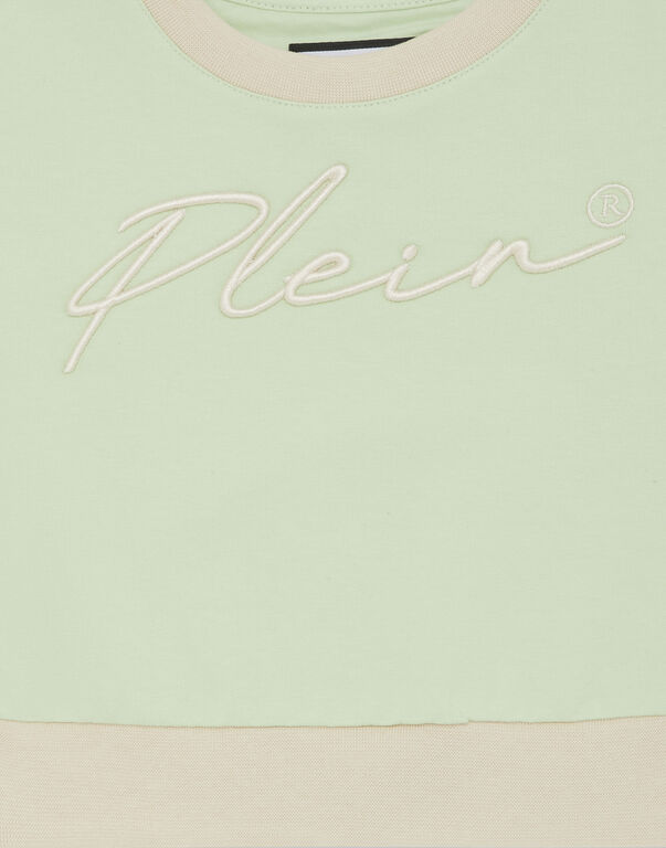 3808-cropped-sweatshirt-round-neck-ls-signature-green-1.jpg