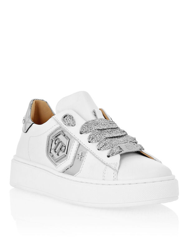 3847-leather-lo-top-sneakers-hexagon-white-silver-1.jpg