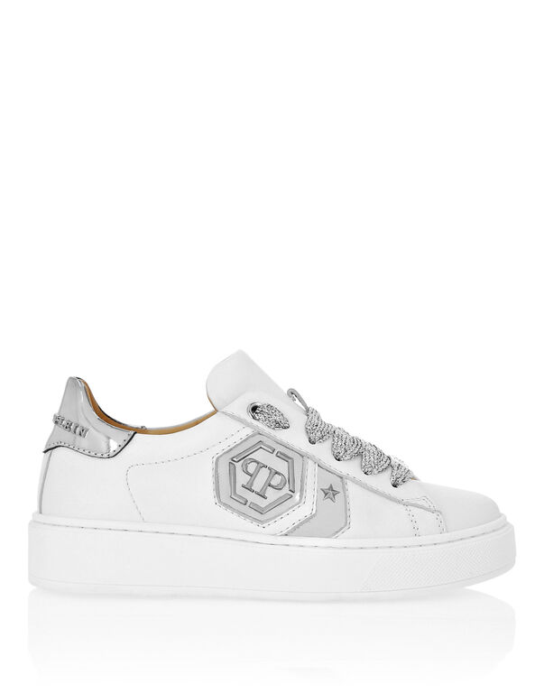 3847-leather-lo-top-sneakers-hexagon-white-silver-1.jpg