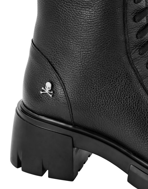 39-leather-low-flat-boots-black-1.jpg