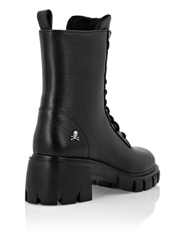 39-leather-low-flat-boots-black-1.jpg