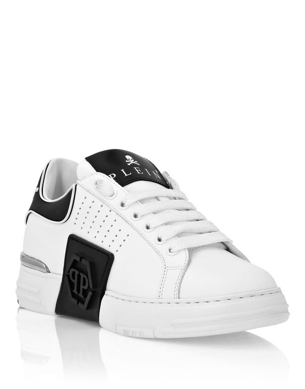 Nappa Leather Sneakers Low Top Hexagon white / black