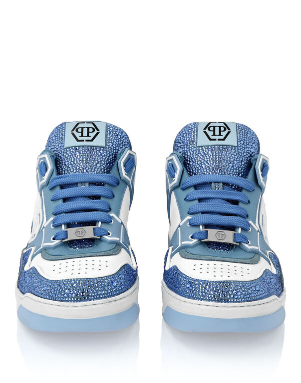 Leather Low-Top Sneakers Moon Walker white / light blue