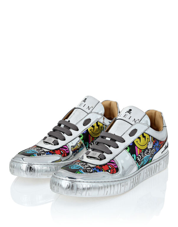 4025-mirror-leather-lo-top-sneakers-smile-silver-1.jpg