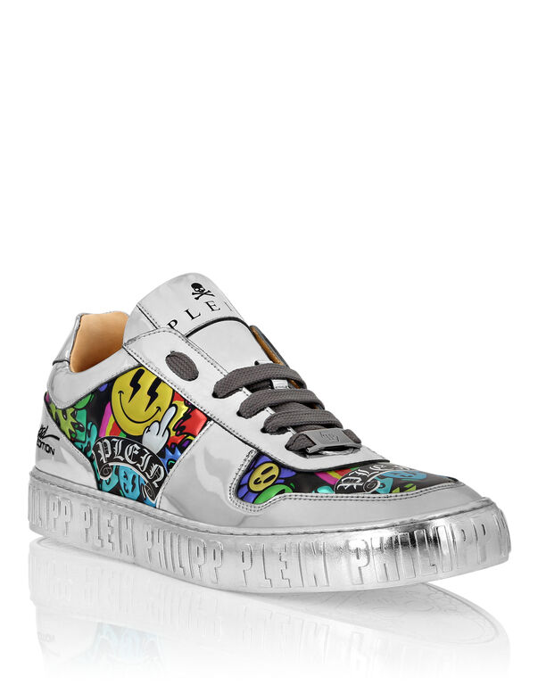 4025-mirror-leather-lo-top-sneakers-smile-silver-1.jpg