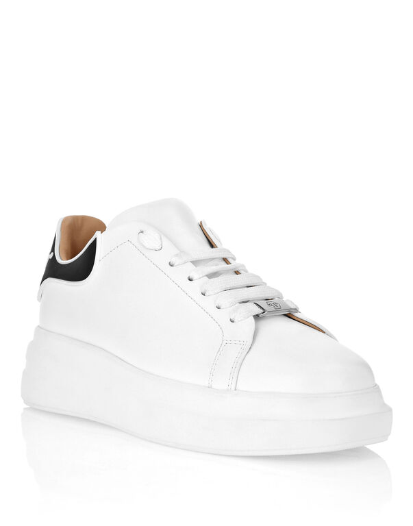 Leather Low-Top Sneakers Megastar white