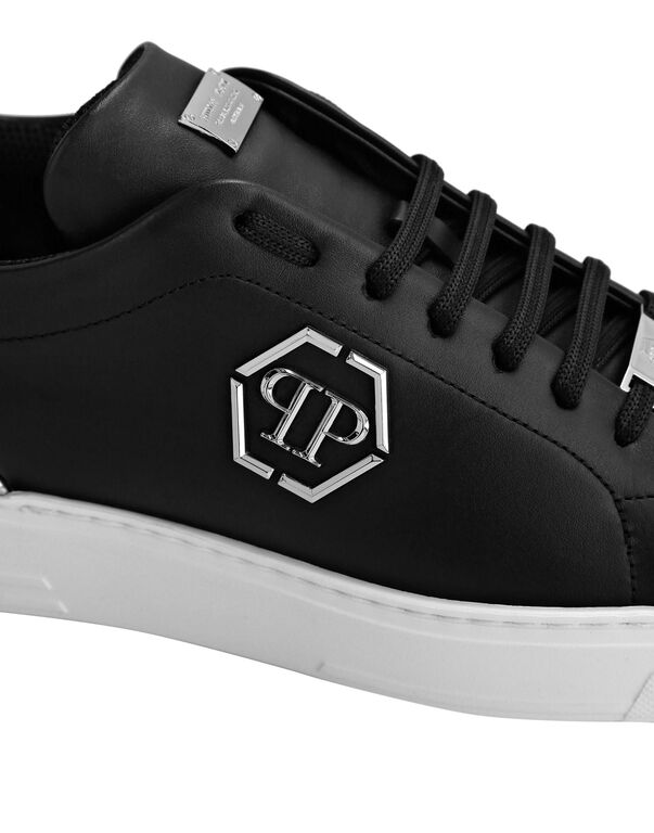 4038-leather-lo-top-sneaker-hexagon-black-1.jpg