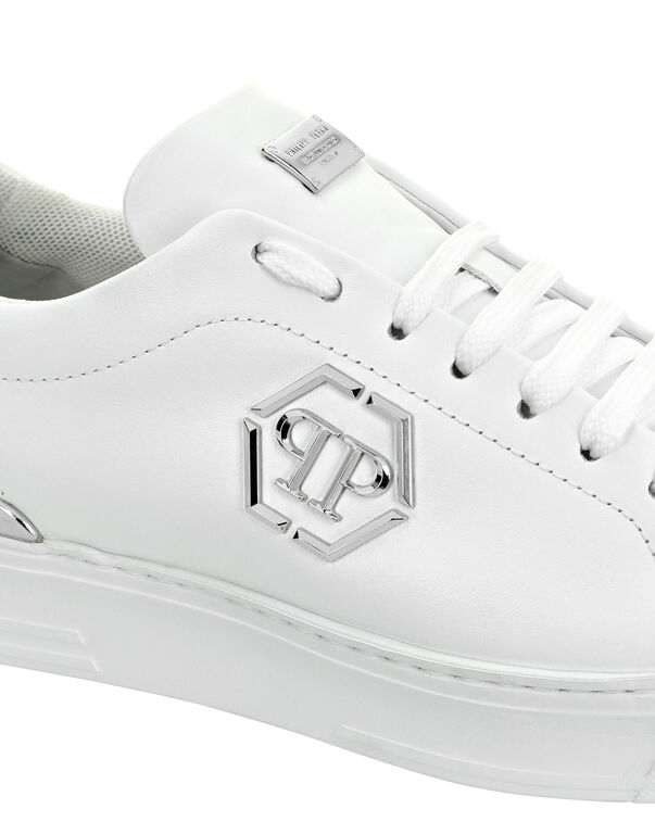 4048-leather-lo-top-sneaker-hexagon-white-1.jpg