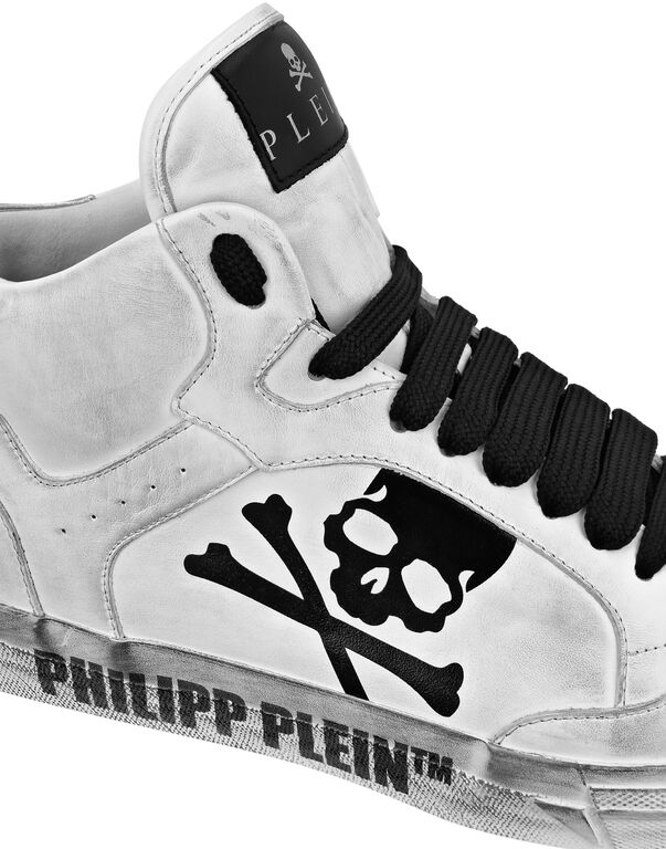 420-leather-mid-top-sneakers-retrokickz-tm-1.jpg
