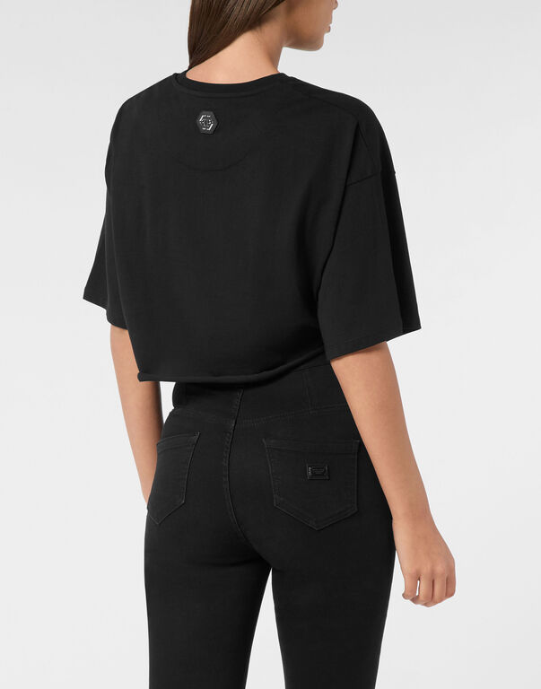 82-t-shirt-round-neck-ss-crop-black-1.jpg