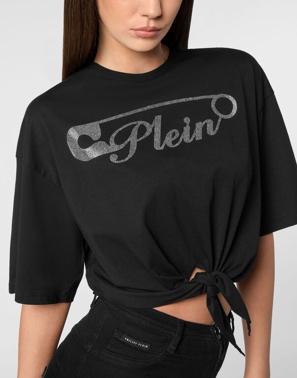 82-t-shirt-round-neck-ss-crop-black-1.jpg